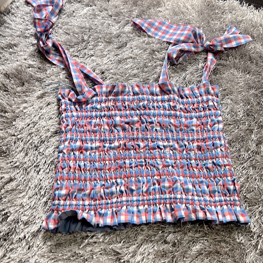 Cute blouse from Gianni Bini